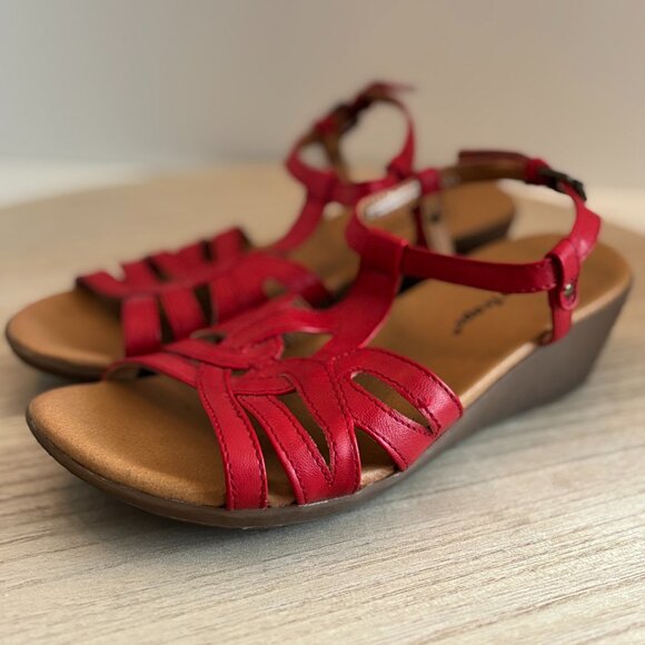 Bare Traps Messina Red Wedge Sandals | Size 6M - Picture 1 of 7